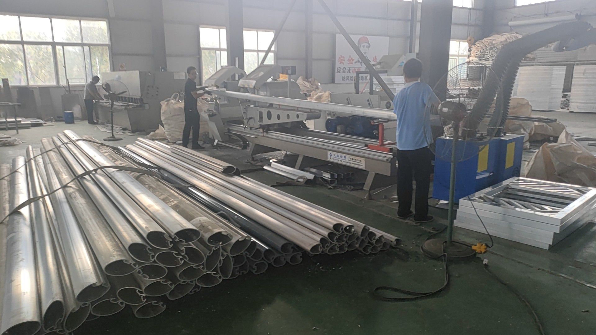 林甸鋁合金護(hù)欄生產(chǎn)的工序