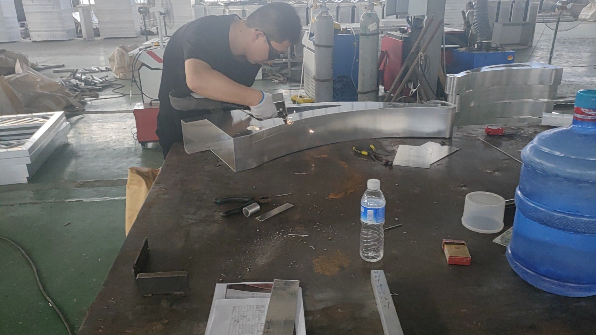 烏蘭浩特鋁合金護欄生產(chǎn)的工序